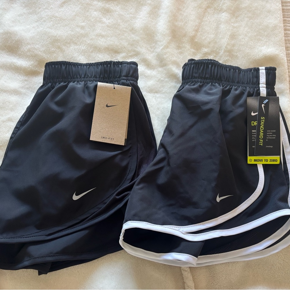 Nike NWT Black and White Running Shorts XS